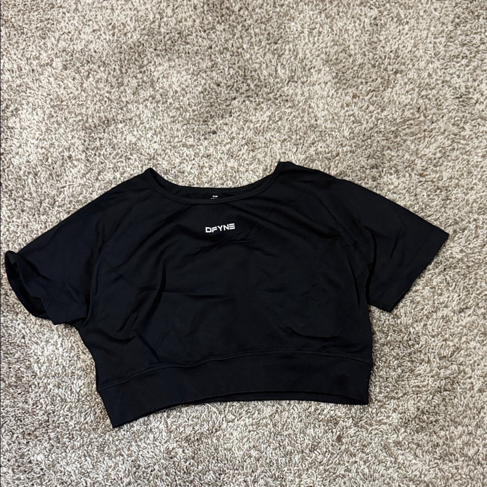 DFYNE Black Women's Crop Top